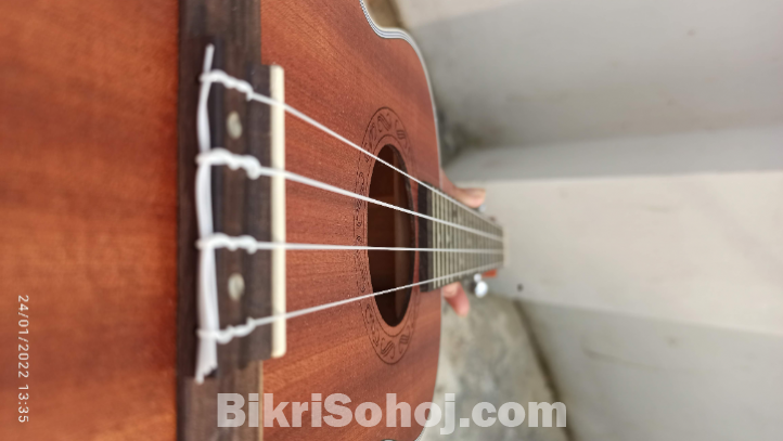 Deviser Ukulele 26